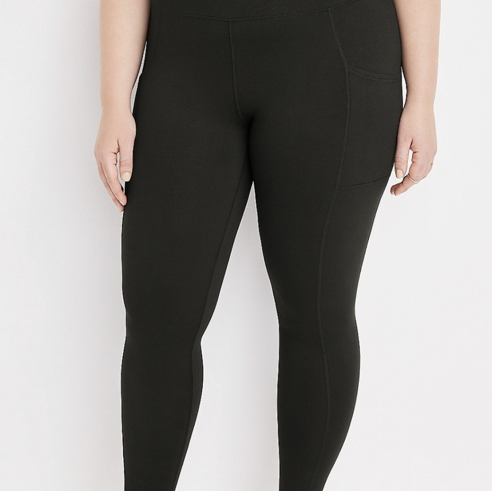 Plus size black super high rise pocket luxe leggings size 3x